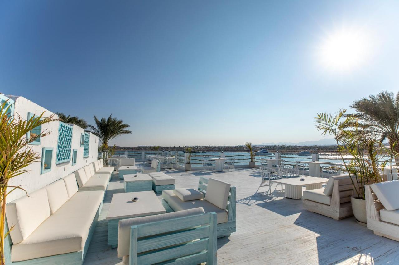 Sunrise Tucana Resort Grand Select Hurgada Dış mekan fotoğraf The rooftop bar at the hotel
