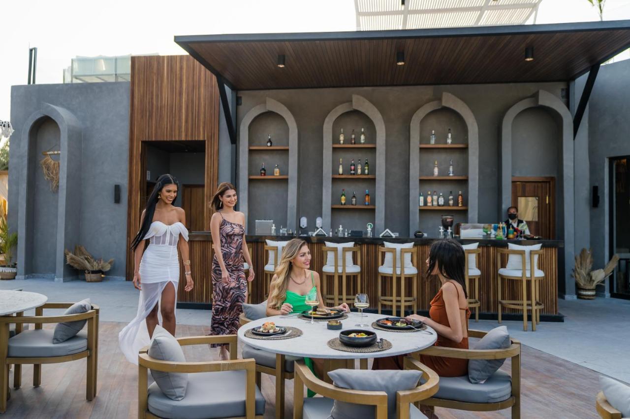 Sunrise Tucana Resort Grand Select Hurgada Dış mekan fotoğraf The rooftop bar at the hotel